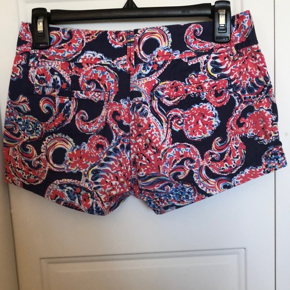 Lilly Pulitzer shorts size 00 - Picture 2 of 3